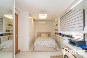 Apartamento à venda com 215m², 3 dormitórios, 3 suítes, 3 vagas, no bairro Tristeza em PORTO ALEGRE