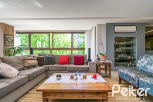 Apartamento à venda com 215m², 3 dormitórios, 3 suítes, 3 vagas, no bairro Tristeza em PORTO ALEGRE