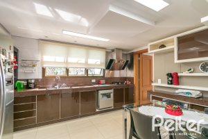 Apartamento à venda com 215m², 3 dormitórios, 3 suítes, 3 vagas, no bairro Tristeza em PORTO ALEGRE