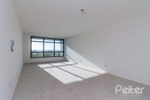 Comercial à venda com 44m², 1 vaga, no bairro Menino Deus em Porto Alegre