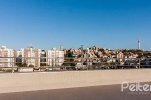 Comercial à venda com 44m², 1 vaga, no bairro Menino Deus em Porto Alegre