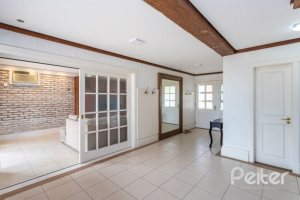 Casa em Condomínio à venda com 348m², 4 dormitórios, 2 suítes, 4 vagas, no bairro Terra Ville em PORTO ALEGRE