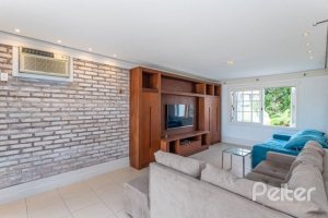 Casa em Condomínio à venda com 348m², 4 dormitórios, 2 suítes, 4 vagas, no bairro Terra Ville em PORTO ALEGRE