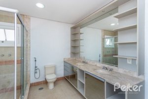 Casa em Condomínio à venda com 348m², 4 dormitórios, 2 suítes, 4 vagas, no bairro Terra Ville em PORTO ALEGRE