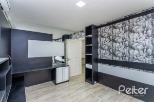 Casa em Condomínio à venda com 348m², 4 dormitórios, 2 suítes, 4 vagas, no bairro Terra Ville em PORTO ALEGRE