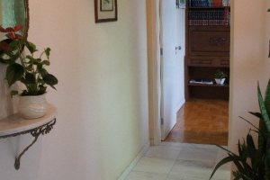 Casa à venda com 248m², 3 dormitórios, 1 suíte, 4 vagas, no bairro Tristeza em Porto Alegre