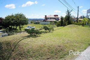 Casa em Condomínio à venda com 288m², 3 dormitórios, 3 suítes, 4 vagas, no bairro Terra Ville em PORTO ALEGRE