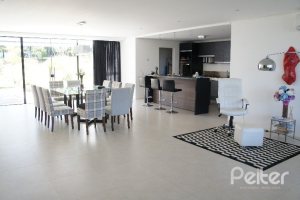 Casa em Condomínio à venda com 288m², 3 dormitórios, 3 suítes, 4 vagas, no bairro Terra Ville em PORTO ALEGRE