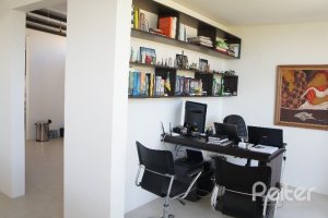 Casa em Condomínio à venda com 288m², 3 dormitórios, 3 suítes, 4 vagas, no bairro Terra Ville em PORTO ALEGRE