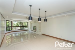 Apartamento à venda com 154m², 3 dormitórios, 1 suíte, 4 vagas, no bairro Tristeza em PORTO ALEGRE