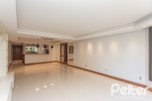 Apartamento à venda com 154m², 3 dormitórios, 1 suíte, 4 vagas, no bairro Tristeza em PORTO ALEGRE