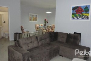 Casa à venda com 149m², 3 dormitórios, 1 suíte, 3 vagas, no bairro Ipanema em Porto Alegre