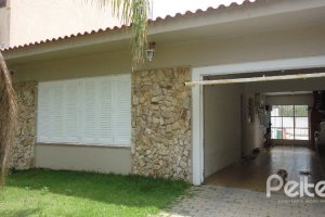 Casa à venda com 149m², 3 dormitórios, 1 suíte, 3 vagas, no bairro Ipanema em Porto Alegre