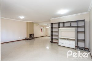 Casa em Condomínio à venda com 286m², 3 dormitórios, 1 suíte, 2 vagas, no bairro Cristal em PORTO ALEGRE