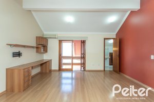 Casa em Condomínio à venda com 286m², 3 dormitórios, 1 suíte, 2 vagas, no bairro Cristal em PORTO ALEGRE