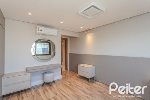 Apartamento à venda com 145m², 3 dormitórios, 1 suíte, 6 vagas, no bairro Tristeza em PORTO ALEGRE