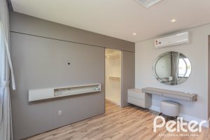 Apartamento à venda com 145m², 3 dormitórios, 1 suíte, 6 vagas, no bairro Tristeza em PORTO ALEGRE
