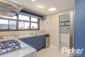 Apartamento à venda com 145m², 3 dormitórios, 1 suíte, 6 vagas, no bairro Tristeza em PORTO ALEGRE