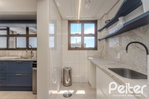 Apartamento à venda com 145m², 3 dormitórios, 1 suíte, 6 vagas, no bairro Tristeza em PORTO ALEGRE