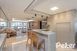 Apartamento à venda com 145m², 3 dormitórios, 1 suíte, 6 vagas, no bairro Tristeza em PORTO ALEGRE