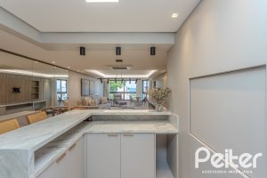 Apartamento à venda com 145m², 3 dormitórios, 1 suíte, 6 vagas, no bairro Tristeza em PORTO ALEGRE