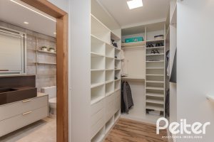 Apartamento à venda com 145m², 3 dormitórios, 1 suíte, 6 vagas, no bairro Tristeza em PORTO ALEGRE