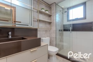 Apartamento à venda com 145m², 3 dormitórios, 1 suíte, 6 vagas, no bairro Tristeza em PORTO ALEGRE