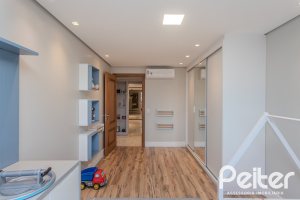 Apartamento à venda com 145m², 3 dormitórios, 1 suíte, 6 vagas, no bairro Tristeza em PORTO ALEGRE