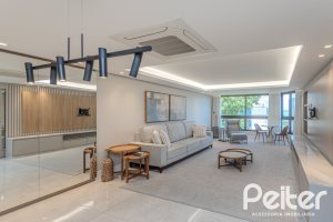 Apartamento à venda com 145m², 3 dormitórios, 1 suíte, 6 vagas, no bairro Tristeza em PORTO ALEGRE
