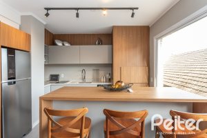 Casa em Condomínio à venda com 196m², 3 dormitórios, 1 suíte, 2 vagas, no bairro Sétimo Céu em PORTO ALEGRE