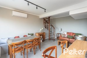 Casa em Condomínio à venda com 196m², 3 dormitórios, 1 suíte, 2 vagas, no bairro Sétimo Céu em PORTO ALEGRE
