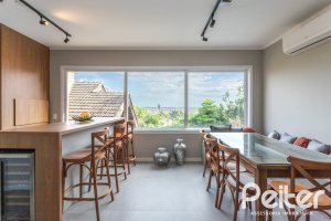 Casa em Condomínio à venda com 196m², 3 dormitórios, 1 suíte, 2 vagas, no bairro Sétimo Céu em PORTO ALEGRE