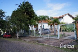 Terreno à venda com 120m², 3 dormitórios, 1 suíte, 3 vagas, no bairro Vila Assunção em Porto Alegre