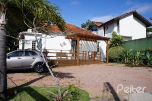 Terreno à venda com 120m², 3 dormitórios, 1 suíte, 3 vagas, no bairro Vila Assunção em Porto Alegre