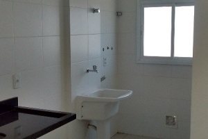 Apartamento à venda com 66m², 2 dormitórios, 1 suíte, 2 vagas, no bairro Cavalhada em Porto Alegre