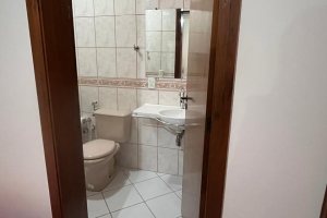 Casa à venda com 256m², 3 dormitórios, 2 suítes, 3 vagas, no bairro Tristeza em Porto Alegre