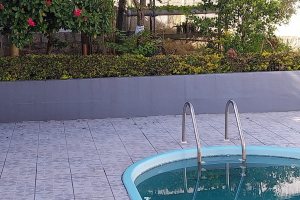 Casa à venda com 256m², 3 dormitórios, 2 suítes, 3 vagas, no bairro Tristeza em Porto Alegre