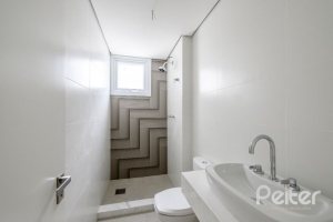 Apartamento à venda com 138m², 3 dormitórios, 3 suítes, 2 vagas, no bairro Cristal em Porto Alegre