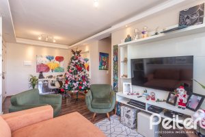 Apartamento à venda com 70m², 3 dormitórios, 1 suíte, 1 vaga, no bairro Cavalhada em PORTO ALEGRE