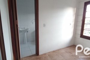 Casa à venda com 265m², 3 dormitórios, 1 suíte, 3 vagas, no bairro Ipanema em Porto Alegre