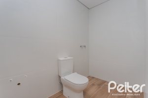 Casa à venda com 213m², 3 dormitórios, 3 suítes, 2 vagas, no bairro Tristeza em Porto Alegre