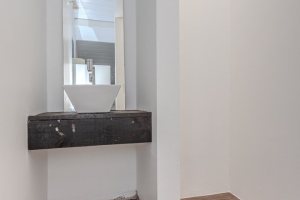 Casa à venda com 213m², 3 dormitórios, 3 suítes, 2 vagas, no bairro Tristeza em Porto Alegre