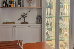 Casa à venda com 450m², 4 dormitórios, 2 suítes, 3 vagas, no bairro Vila Assunção em Porto Alegre