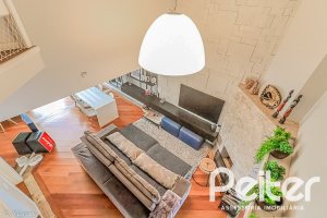 Casa em Condomínio à venda com 286m², 3 dormitórios, 1 suíte, 3 vagas, no bairro Jardim Isabel em Porto Alegre