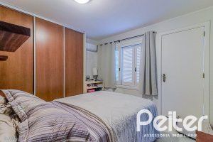 Casa em Condomínio à venda com 286m², 3 dormitórios, 1 suíte, 3 vagas, no bairro Jardim Isabel em Porto Alegre
