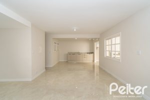 Casa em Condomínio à venda com 221m², 4 dormitórios, 1 suíte, 2 vagas, no bairro Jardim Isabel em Porto Alegre