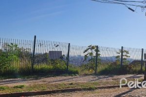 Terreno à venda, no bairro Sétimo Céu em Porto Alegre