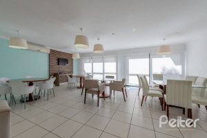 Apartamento à venda com 56m², 2 dormitórios, 1 suíte, 2 vagas, no bairro Tristeza em Porto Alegre