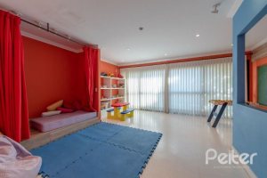 Apartamento à venda com 56m², 2 dormitórios, 1 suíte, 2 vagas, no bairro Tristeza em Porto Alegre