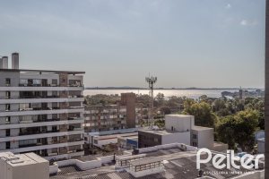 Apartamento à venda com 90m², 3 dormitórios, 1 suíte, 2 vagas, no bairro Tristeza em PORTO ALEGRE